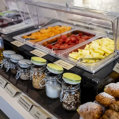 Bike Touring Gardone Riviera&wellness Hotel 3*