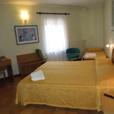 Bike Touring Gardone Riviera&wellness Hotel 3*