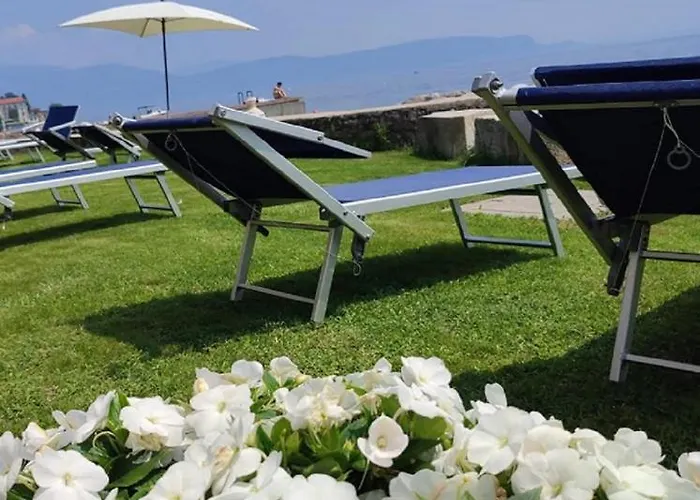 Bike Touring & Wellness 3*